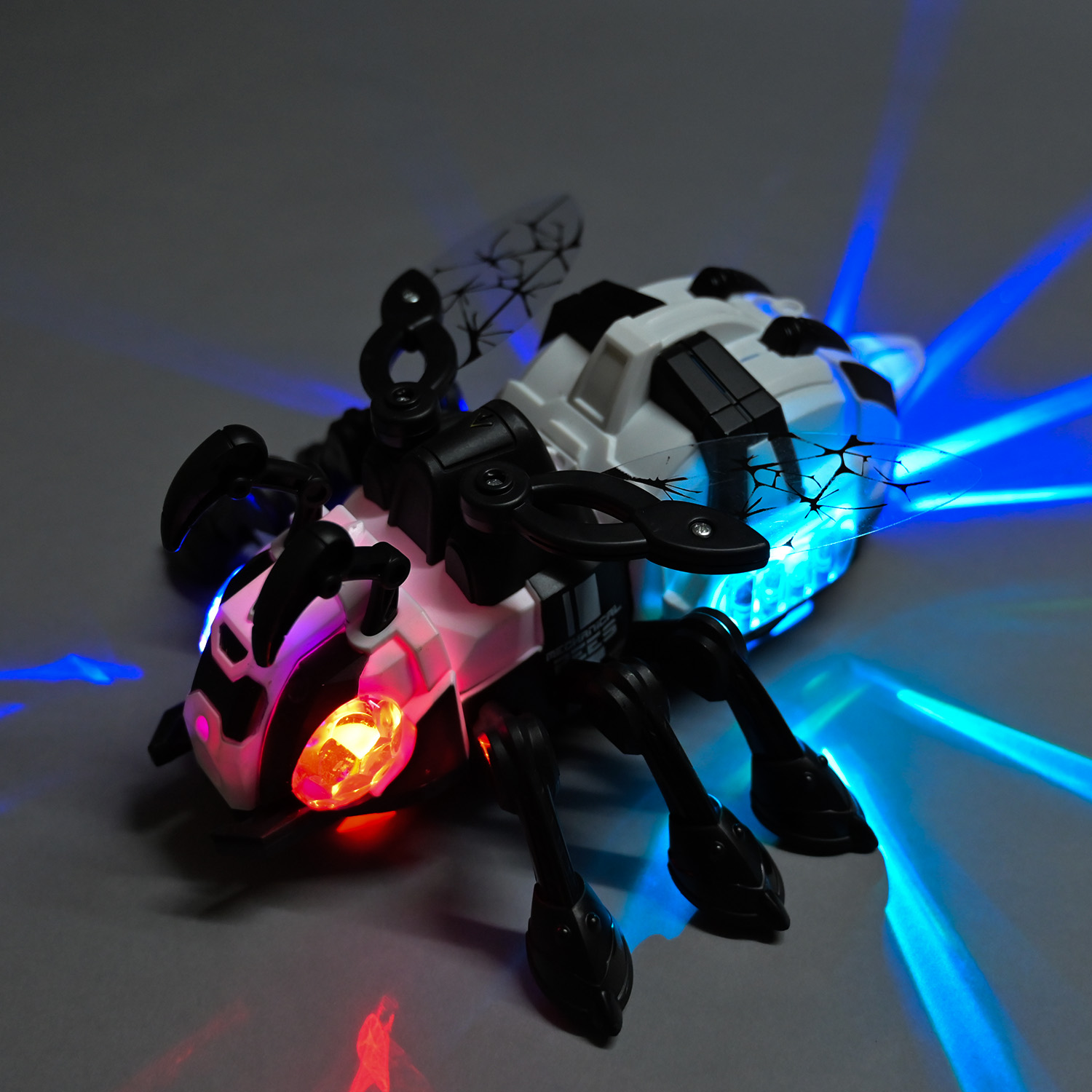 Бджола муз. арт. HJ908 (72шт/2) 2 кольри мікс, батар.,світло, р-р 21*18,5*9,5см,короб. 21,8*19,8*8,1 см