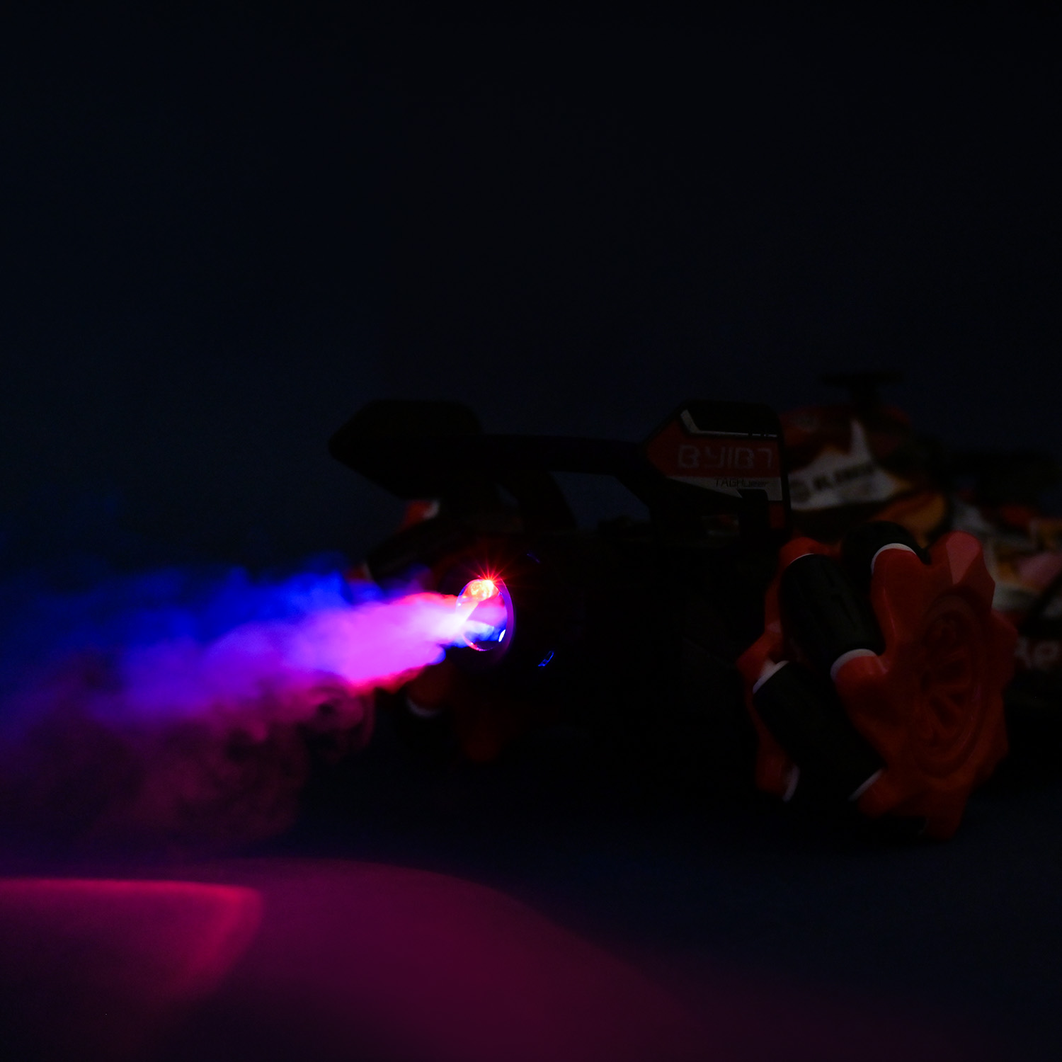 Машина р/к арт. UD007A/B (12шт) батар 2кольора, пускає дим, короб. 43,2*18,1*15,2см