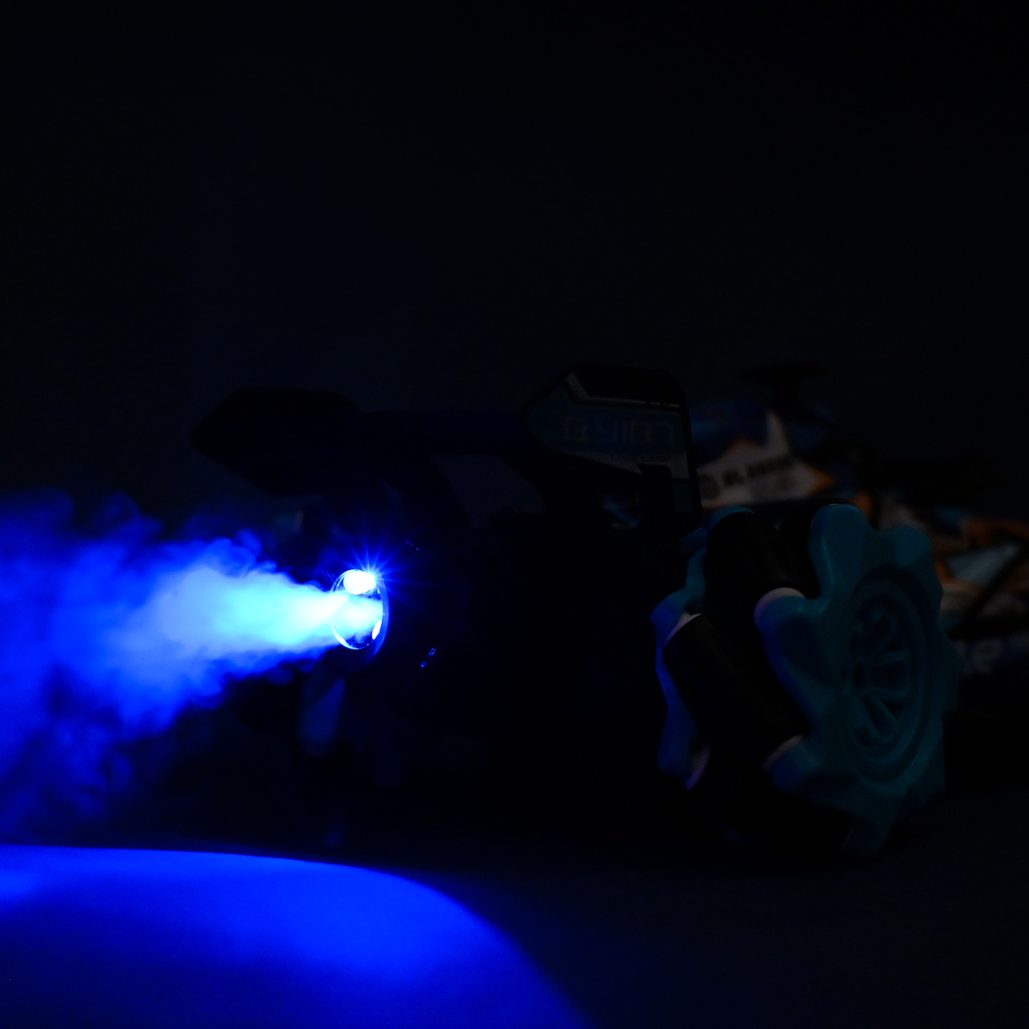 Машина р/к арт. UD007A/B (12шт) батар 2кольора, пускає дим, короб. 43,2*18,1*15,2см