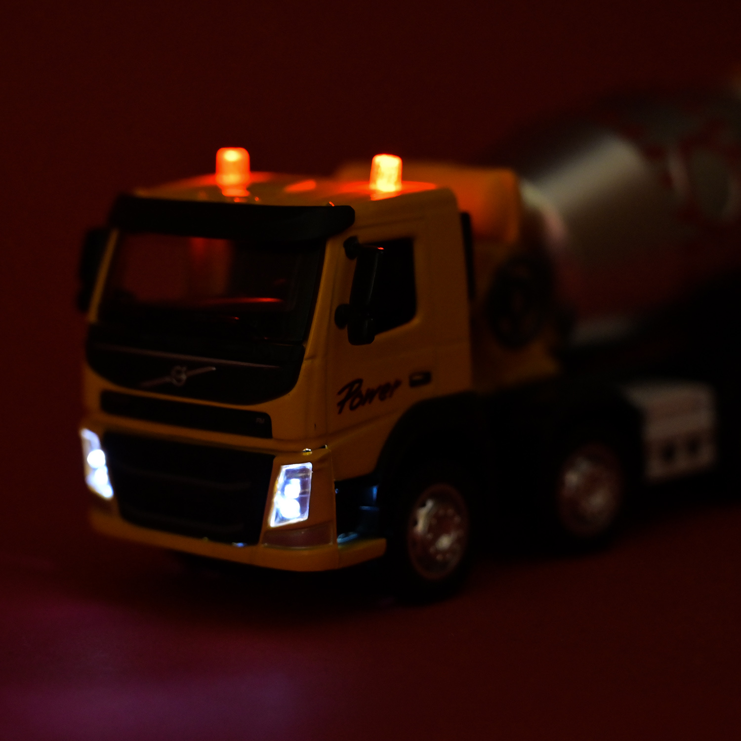 Будтехніка мет. АВТОПРОМ арт.68383(AP7759) (32шт/2), 1:50 VOLVO Автобетонозмішувач, бат,світло,звук,рухливі деталі,у короб. 28*14*10см