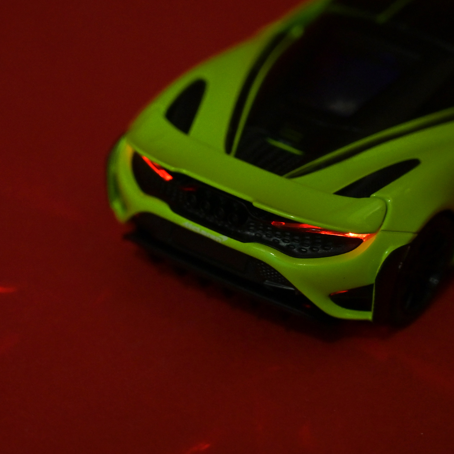 Машина мет. АВТОПРОМ арт. 68709 (48шт/2) 1:3 "McLaren 765 LT", батар, світ., звук, відкр.двері, короб.18 * 9 * 8 см