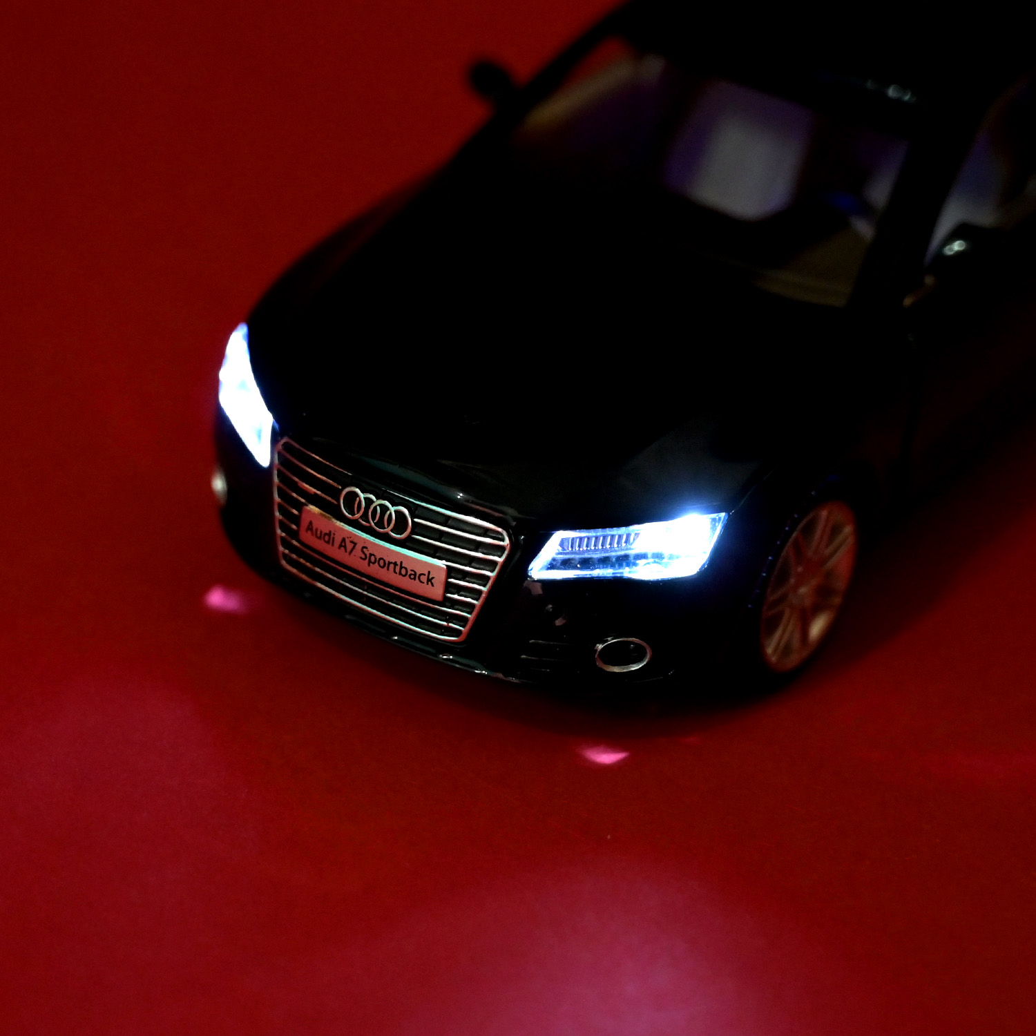 Машина мет. АВТОПРОМ арт. 68319 (48шт/2) 1:32 Audi A7 Sportback, батар,світло,звук,відкр.двері,кор. 18*9*8см