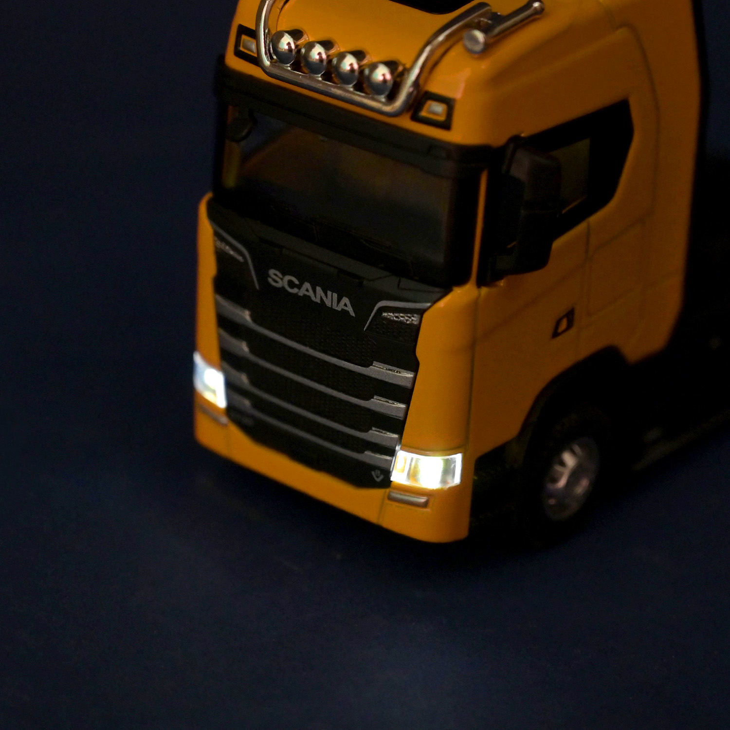 Трейлер мет. АВТОПРОМ арт. AP7539AB (144шт/2) бат,світло,звук,у короб.15*7*10см