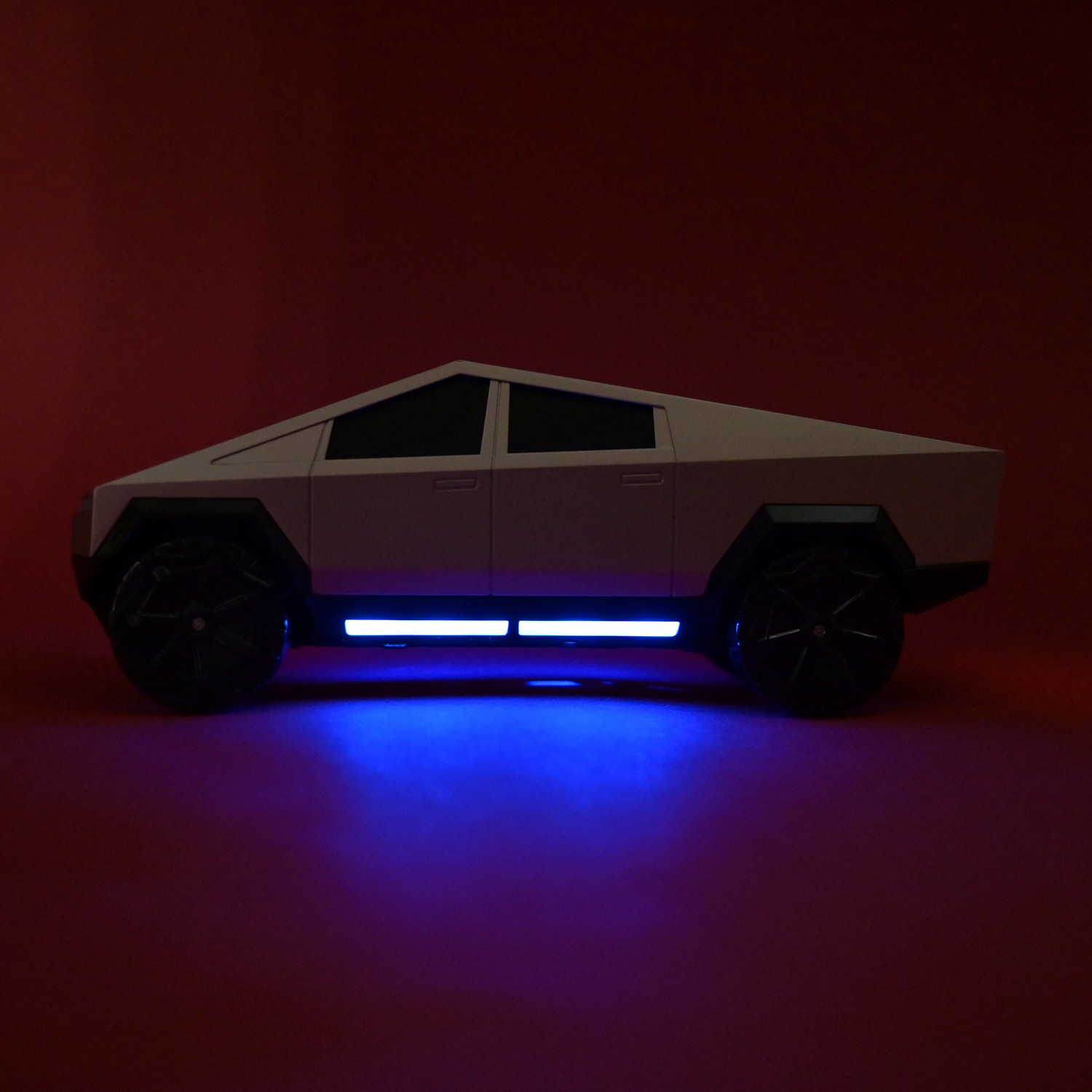 Машина р/к арт. 9076 (24шт/2) акум,світло,зарядна станція у короб.30*17*15см