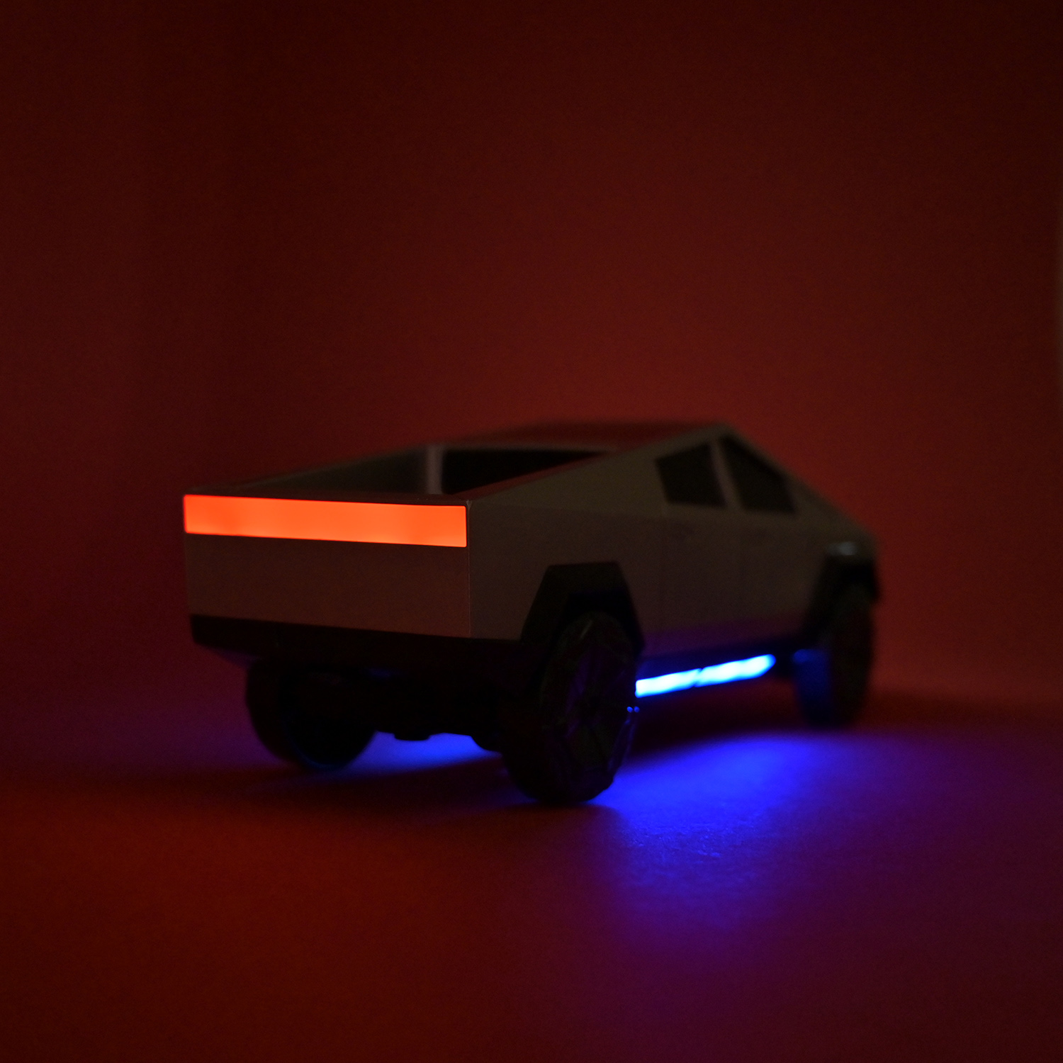 Машина р/к арт. 9076 (24шт/2) акум,світло,зарядна станція у короб.30*17*15см