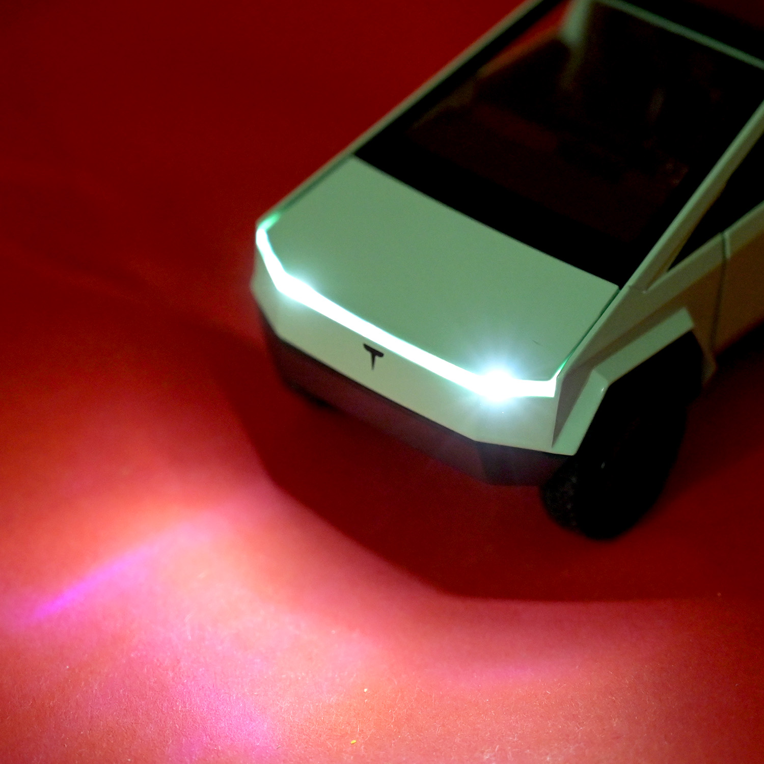 Машина мет. АВТОПРОМ арт. AP74223 (24шт/2) 1:32 Tesla pickup truck beach, батар,світло,звук,відкр.двері,короб. 19,5*9*9см